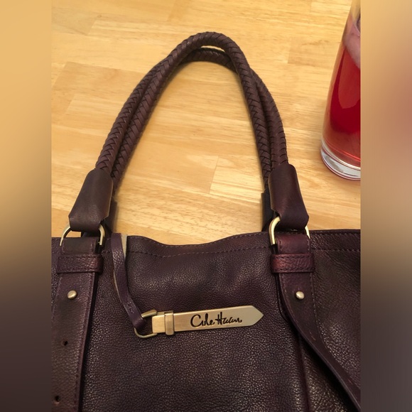 Vintage Cole Haan deep Purple Satchel. 10 1/2” length x 17”width.
Leather. - Picture 1 of 14